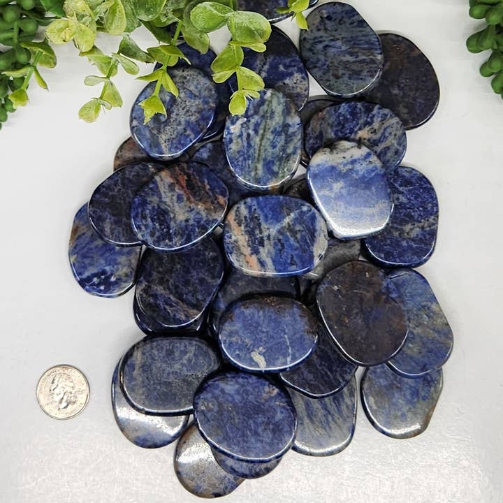 Meraki Gemstones - Wholesale Spirituele steen/kristal - Platte gladde ovale steen van sodaliet (0,5 kg/1,1 pond) -45x35x7 mm1