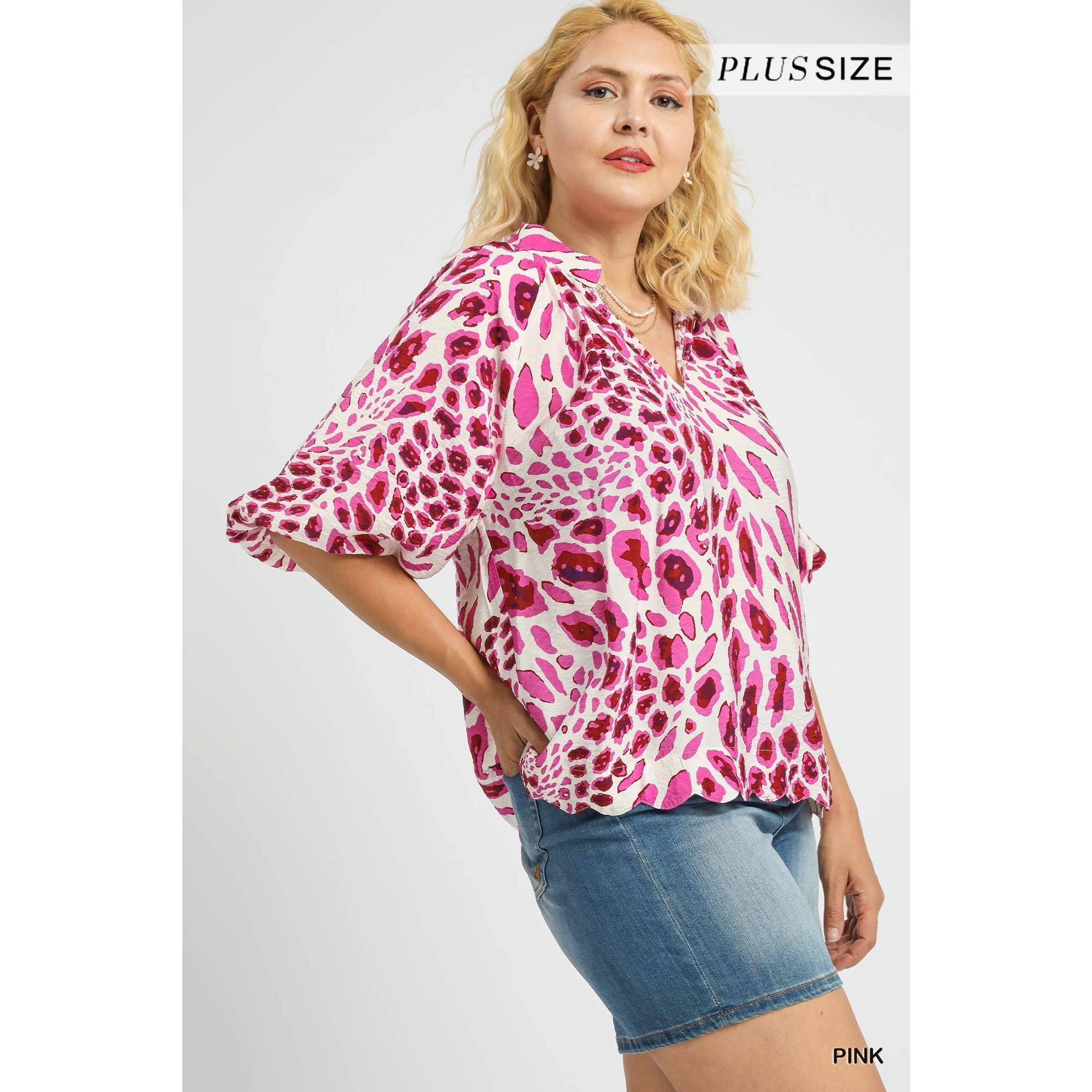 STYLE USA - Wholesale Shirt - Women's - PLUS Animal Print V-Neck Blouse6