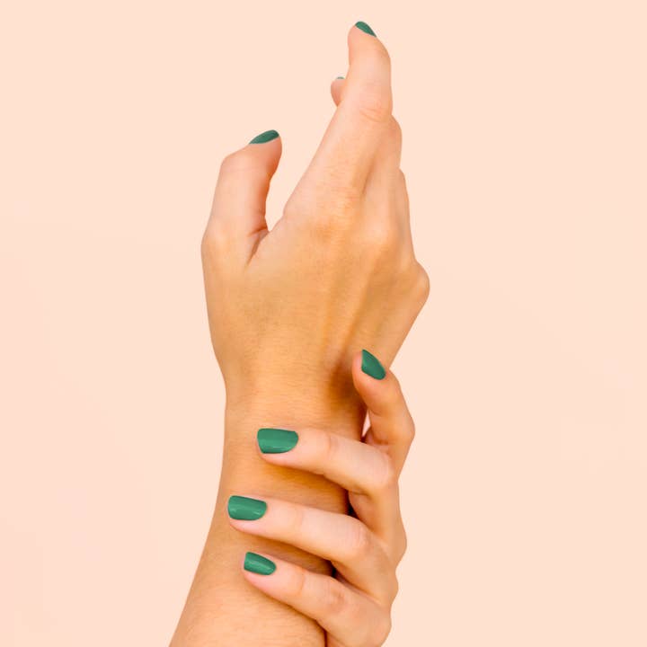 Vernis à ongles végétalien et sans 21 % - Rainforest pour la vente par BKIND