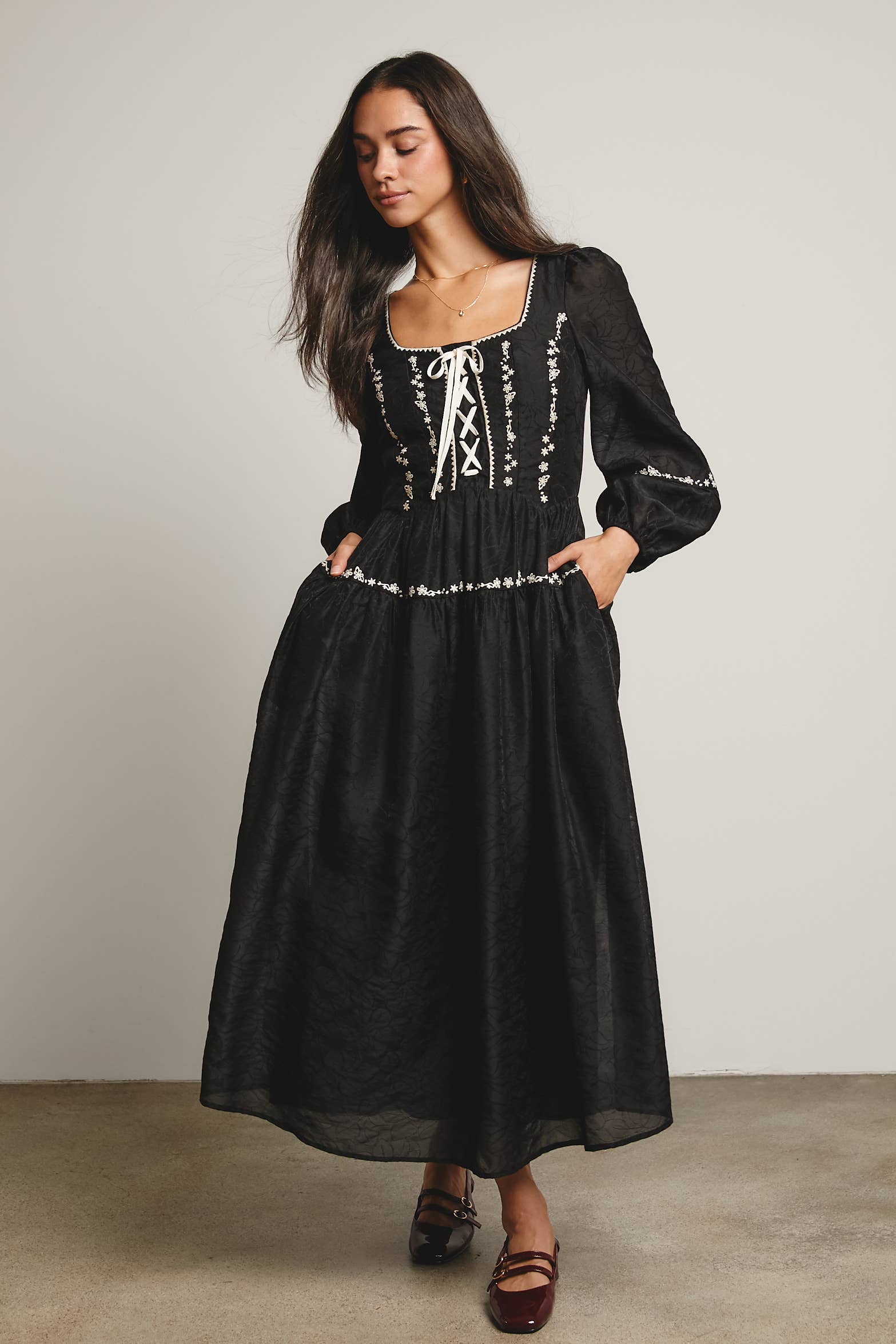 Black Floral Jacquard Corset Midi Dress FD0006 for wholesale on Faire6