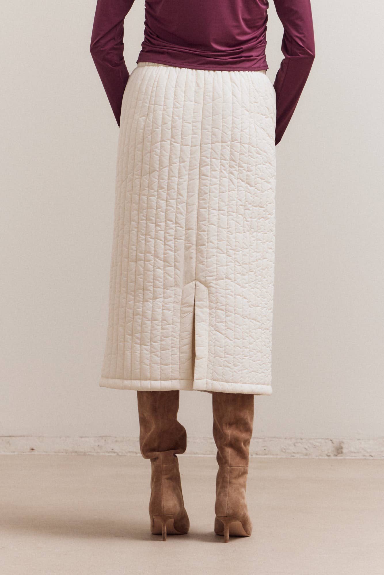 Grade & Gather - Vendita all'ingrosso Gonna - Donna - 50704 - GONNA TRAPUNTATA DI MEDIA LUNGHEZZA11