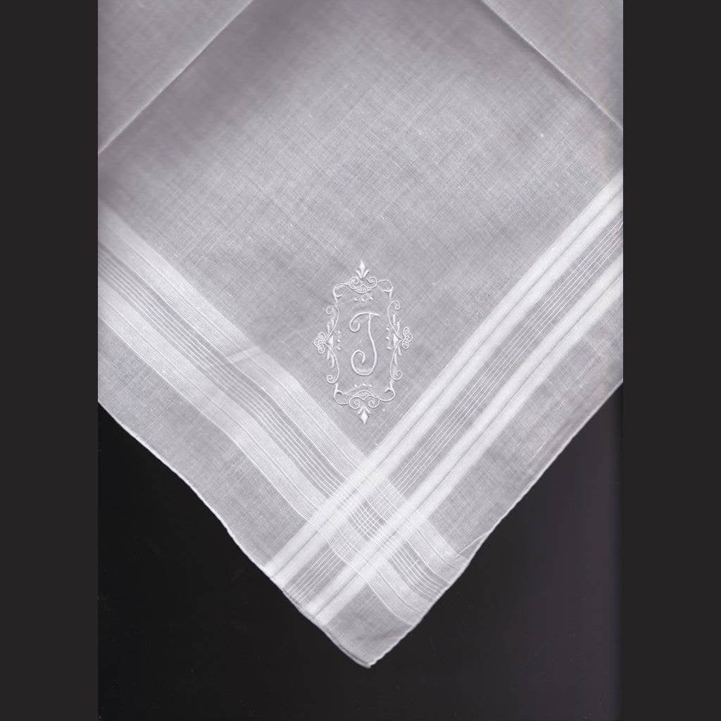 Eastern Sunrise Lace And Linens Inc. - Vente Mouchoir en tissu – homme - Mouchoir vintage brodé à la main en madère avec initiales homme16