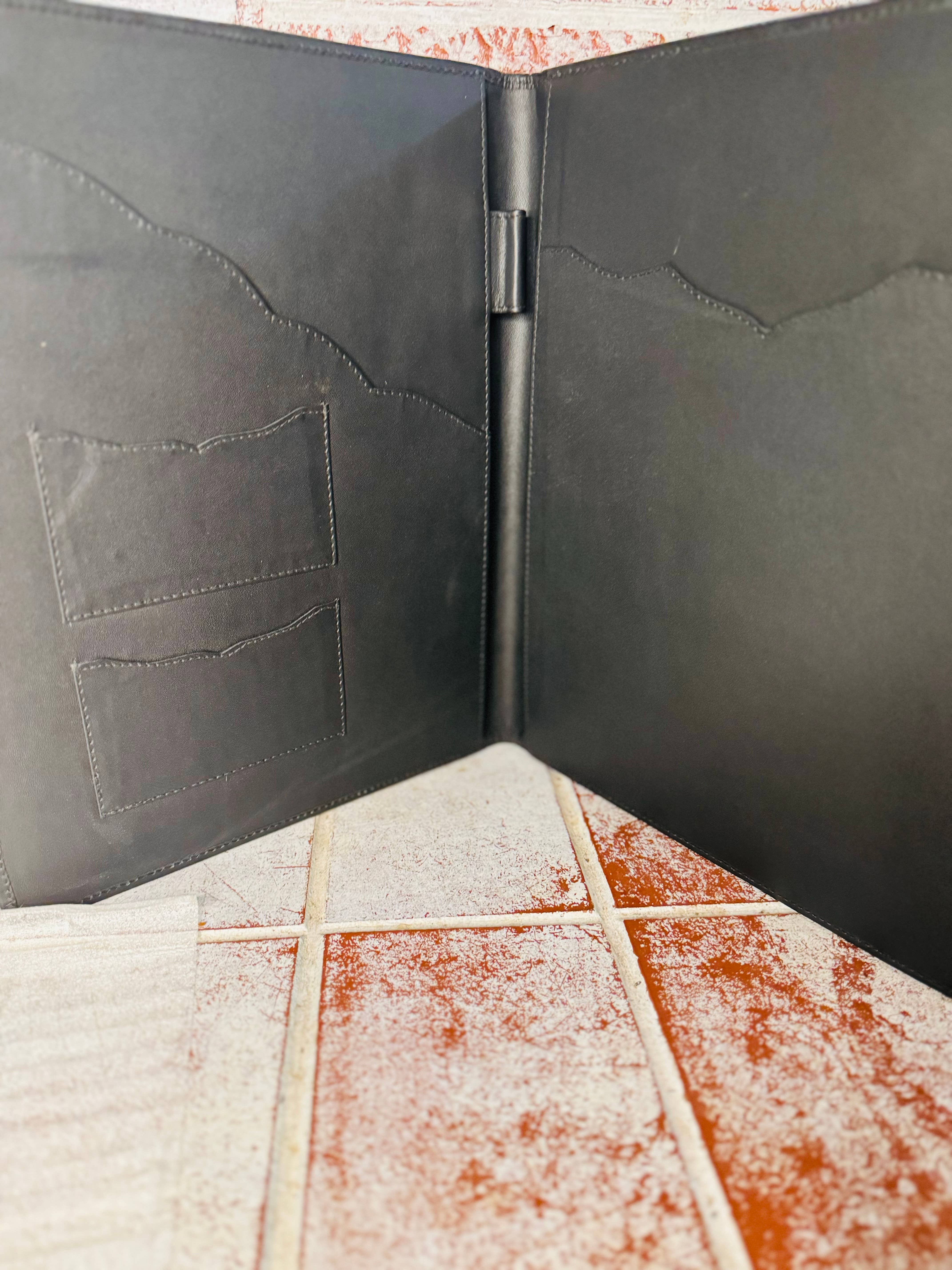 FRINGE & LUXE - Wholesale Folders - cowhide Portfolio3