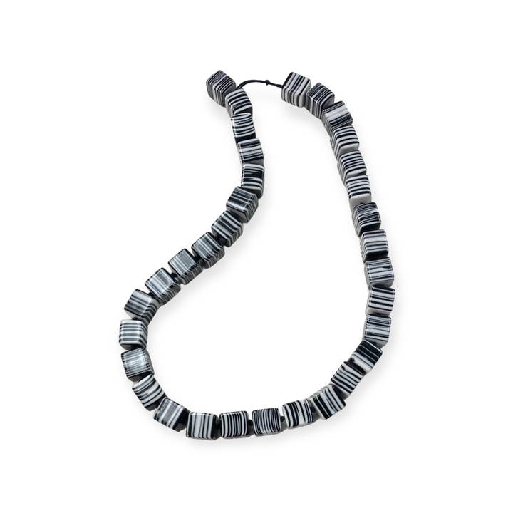 Atelier 1701 - Wholesale Beaded/Pearl Necklace - Black and White Striped Resin Beaded Necklace1
