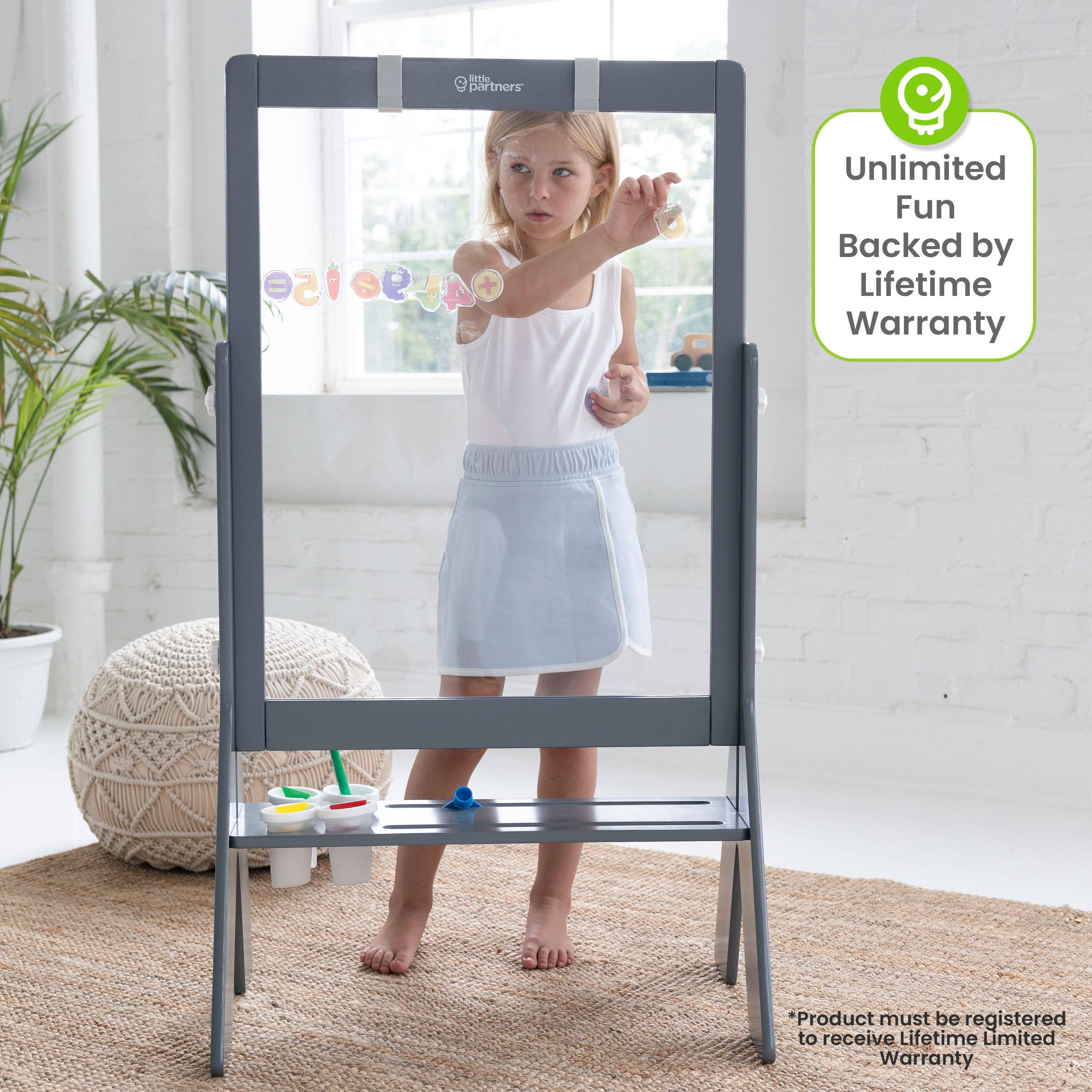 Little Partners – Großhandel Staffeleien – Little Partners Peek-A-Boo Staffelei mit transparentem Acrylboard11