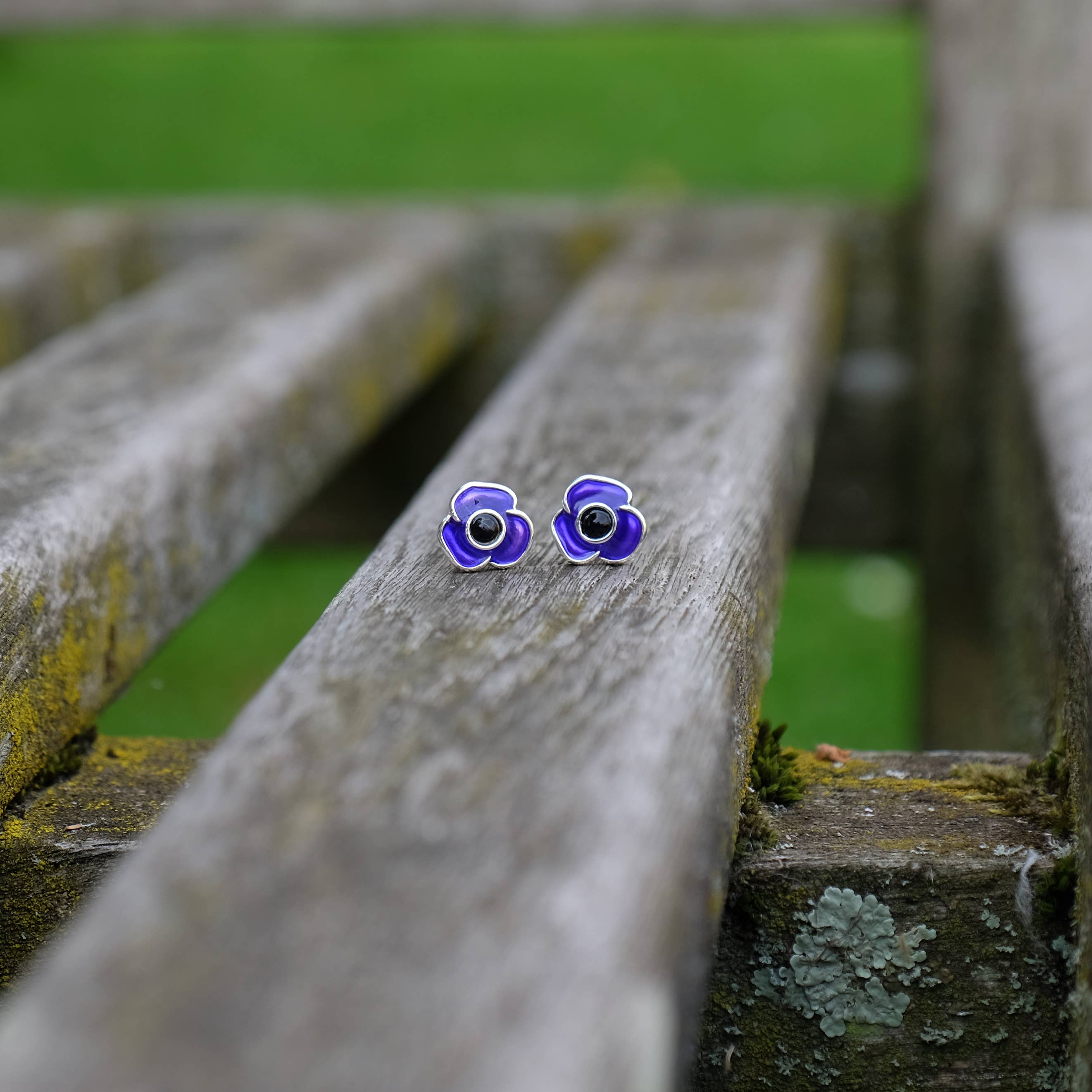 Alexander Thurlow & Co Ltd - Wholesale Stud/post earrings - Purple Poppy Flower Stud Earrings