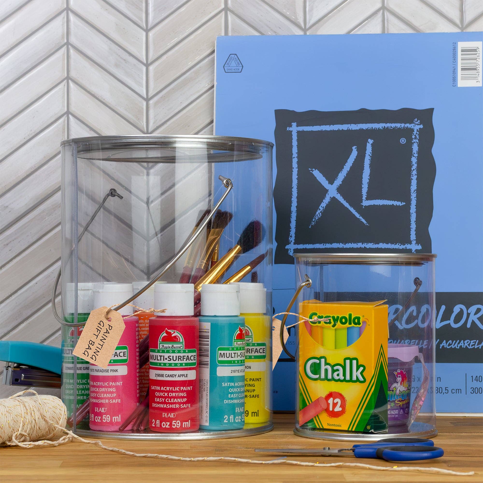 Kurated Korner – wholesale Decorative jar – Cornucopia Clear Plastic Paint Cans, 1Gal & 1qt (Set of 2)4