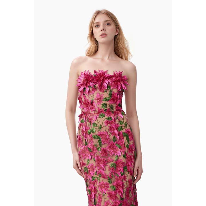 Productseeker - Vente Robe – femme - Robe d'été élégante en maille avec broderie 3D et bustier tube24