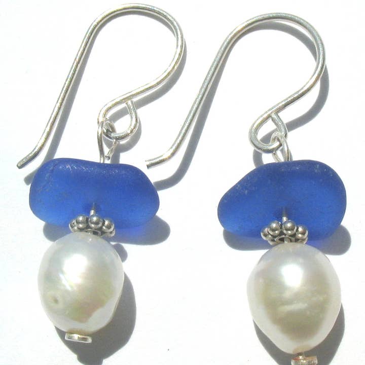 Havsglas & sötvattenspärlörhängen för wholesale av West Coast Sea Glass