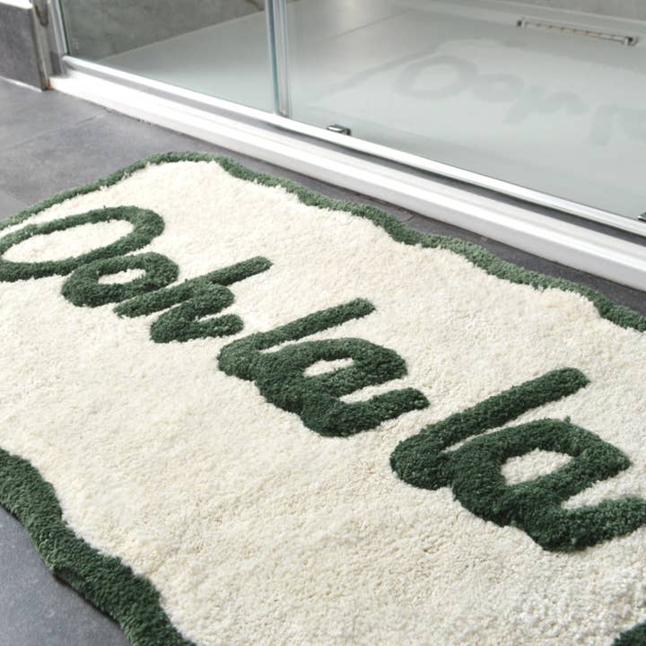 Allure Bath Fashions – wholesale Bath mat – Ooh La La Slogan Scallop Bath Mat Non Slip - Scalloped Rug