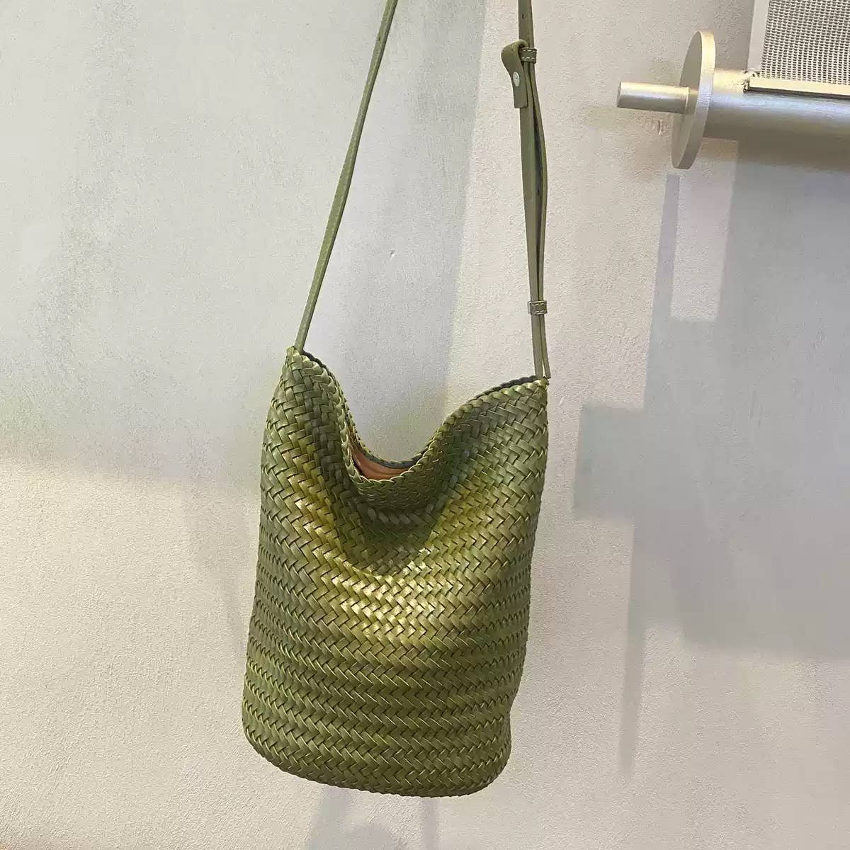 Sook Stainable - Wholesale Shoulder Bag - Women's - Leather Weaving Braid Bucket Shape Shoulder Crossbody Bag6