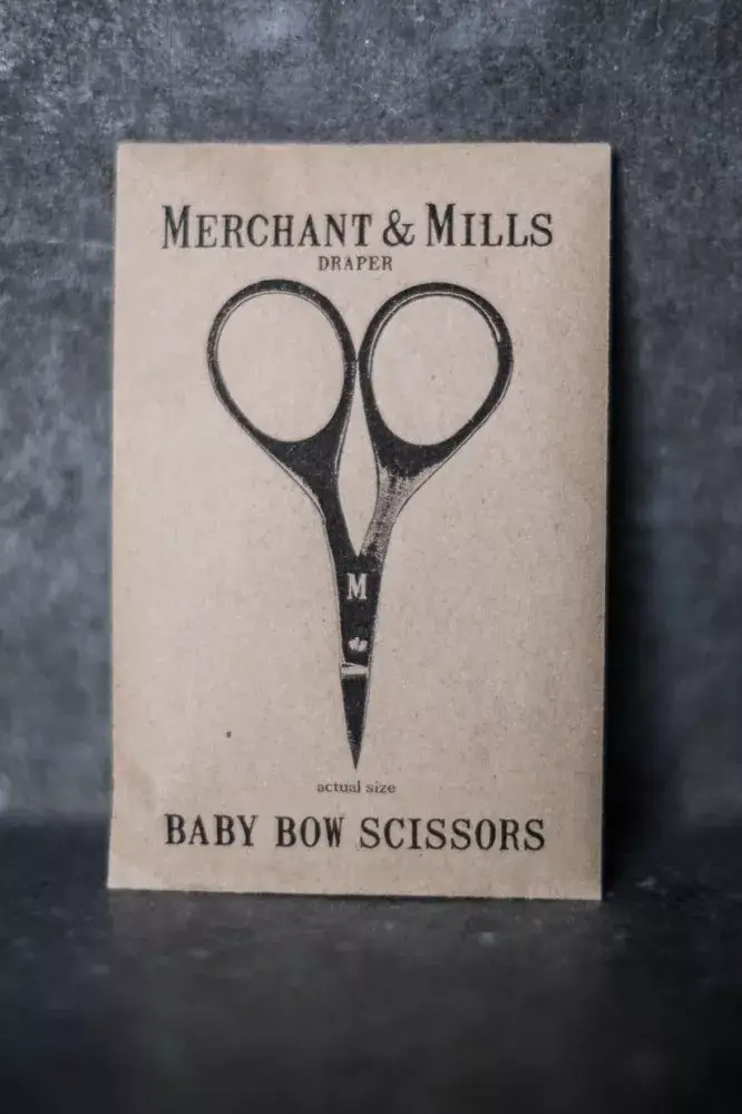 Merchant and Mills - Wholesale Craft Sewing Kit - Baby Bow Scissors1
