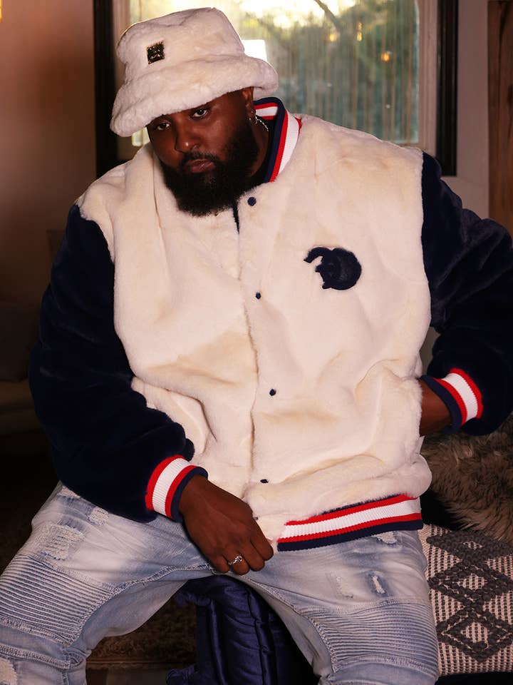 F1010 Casaco Varsity Pêlo de Coelho Marc - Natural por atacado de Frost Originals