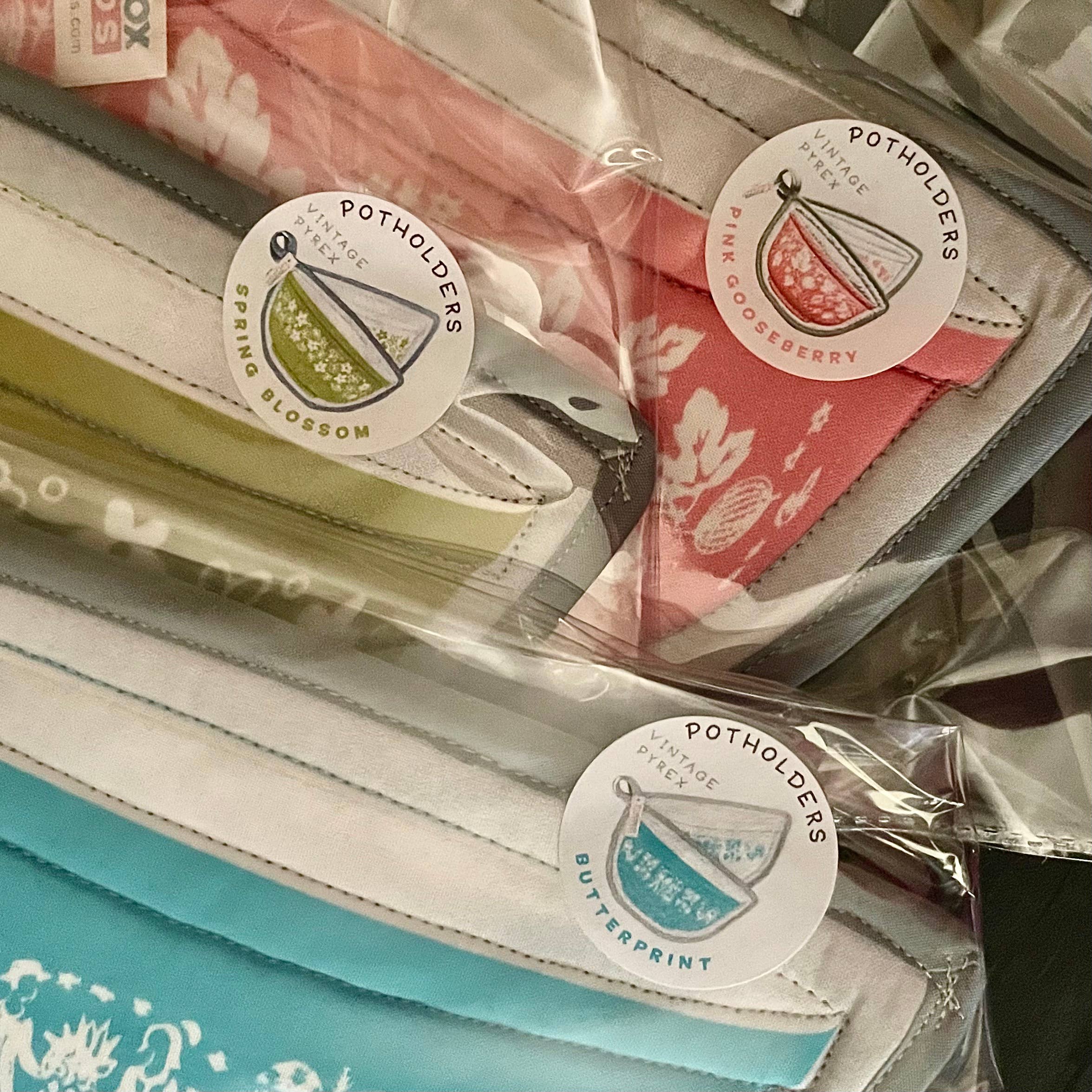 ModMoxGoods - Wholesale Oven Mitt/Pot Holder - 2 Potholders - Pyrex Spring Blossom Bowl Shape Pot holders2