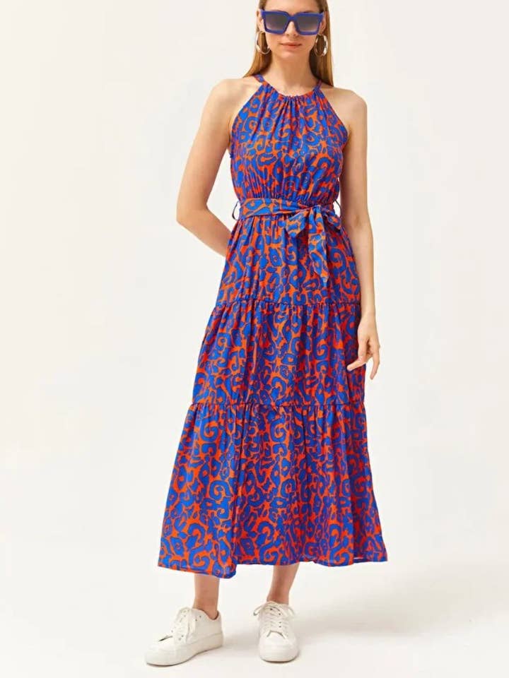 Robe Midi à Col Halter Ceinturée pour la vente par Hoxton Gal