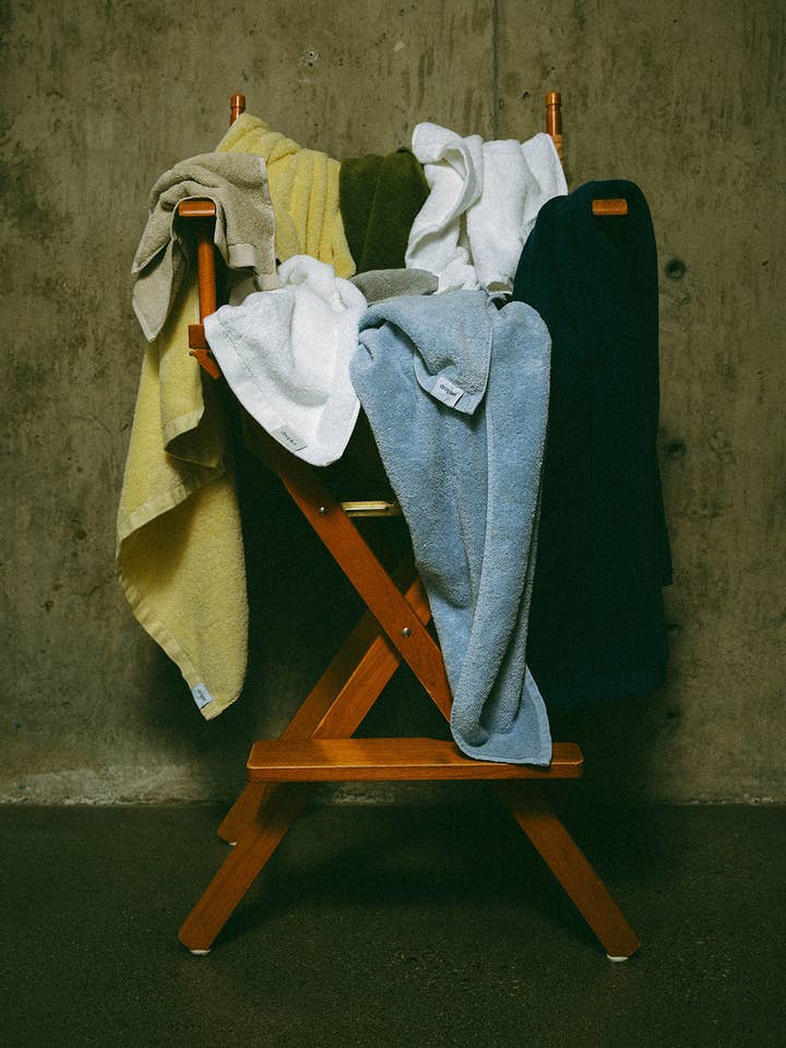 De handdoek scheidt zich af. voor wholesale door Droplet Home Goods