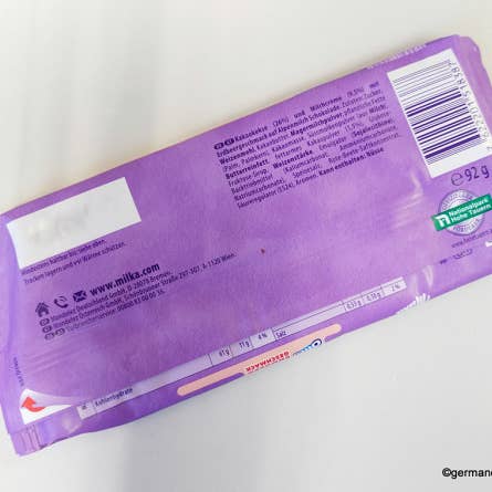 Phoenix Distributions - Wholesale Chocolate Bar - MILKA - Oreo Strawberry 92 gramm 16 count
