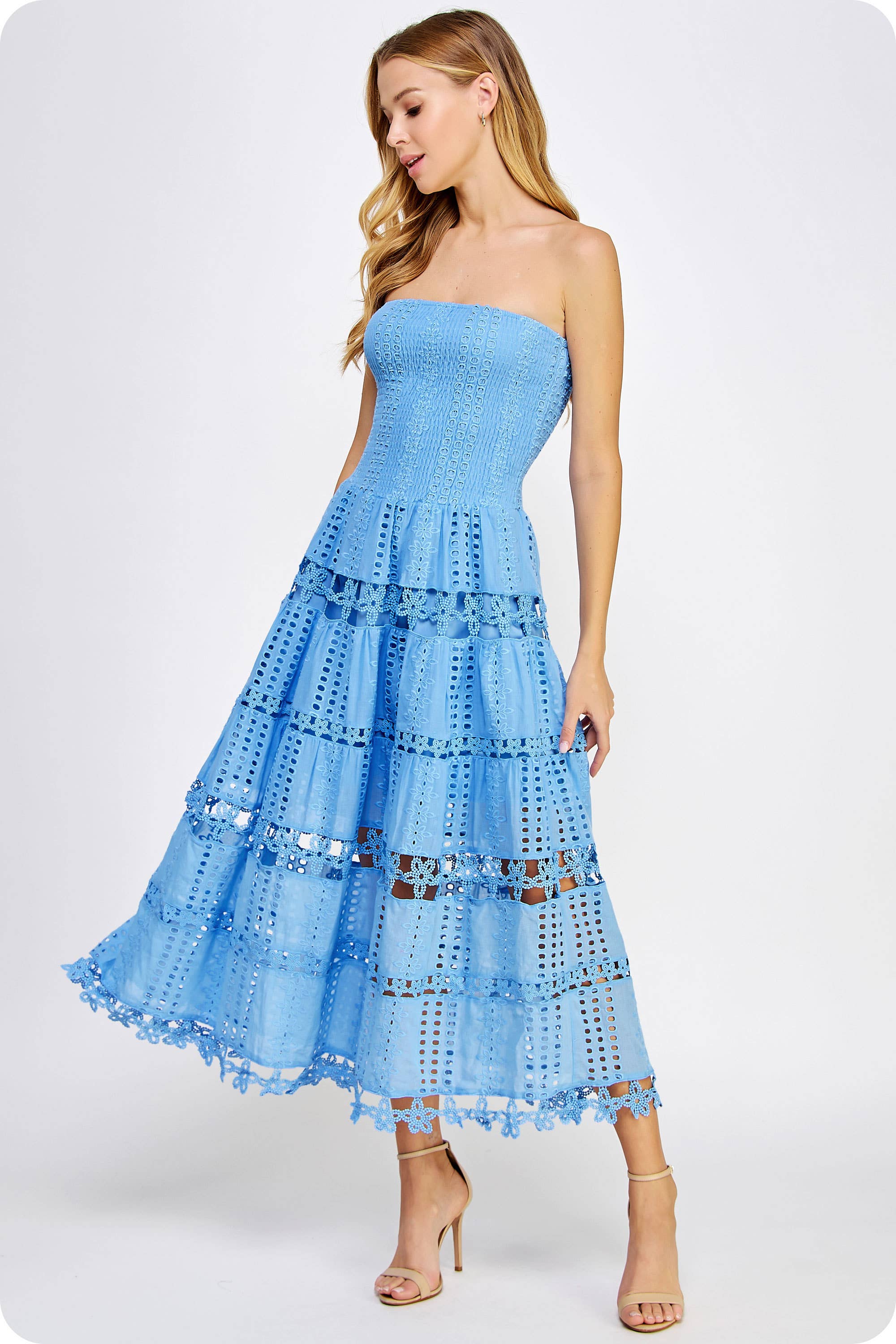 Strut & Bolt - Wholesale Jurk - Dames - Kanten kokerjurk met oogjes51