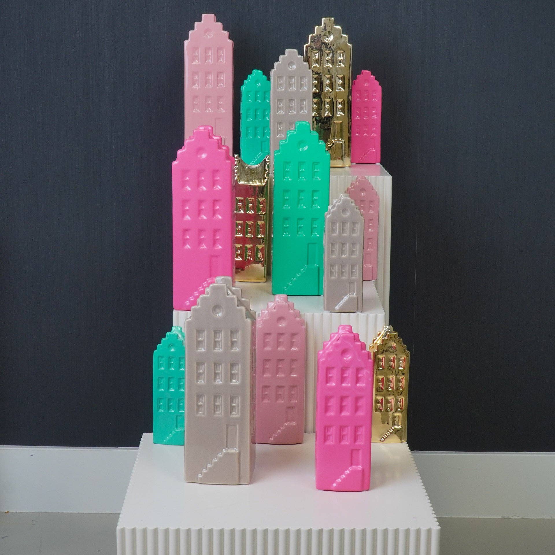 Housevitamin bv - Wholesale Vase - Flower Vase - House Vase - Ceramic - Gold- 5x4,5x14,5 cm5