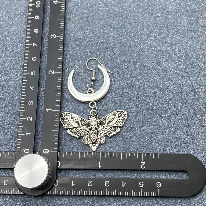 Mio Queena - Wholesale Dangle Earrings - Gothic Style Moth & Moon Dangle Earrings - GT3