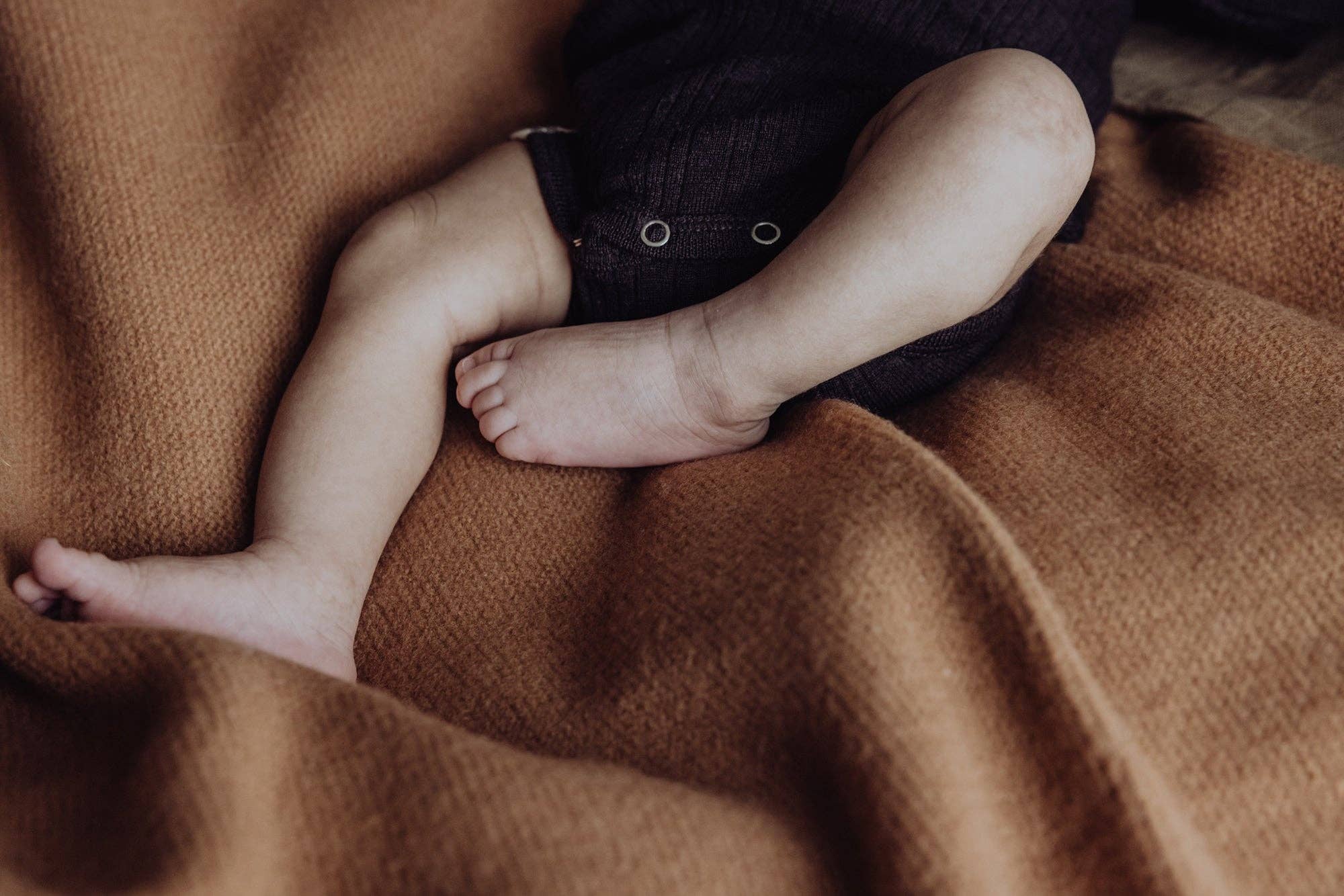 Finch & Fable - Wholesale Bedding Blanket - Kids & Baby - Wool Knitted Blanket - Fawn4