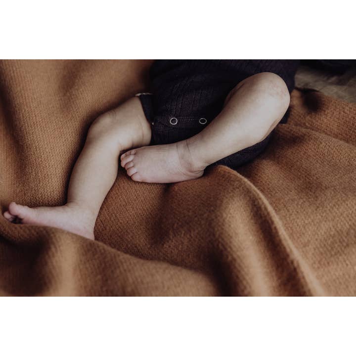 Finch & Fable - Wholesale Bedding Blanket - Kids & Baby - Wool Knitted Blanket - Fawn4