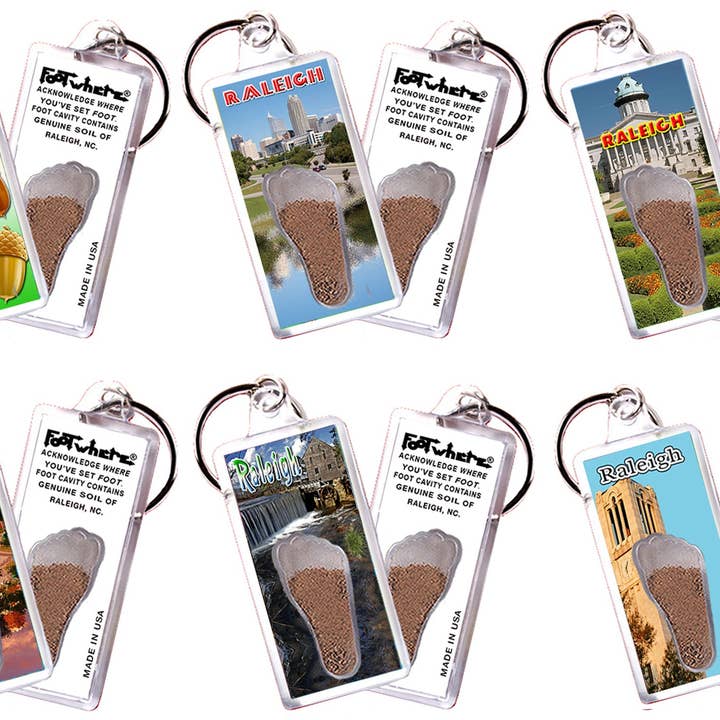 Portachiavi Souvenir Raleigh FootWhere®. 72 pezzi/6 stili assortiti. per la vendita all'ingrosso da parte di FootWhere- USA Group, Inc.