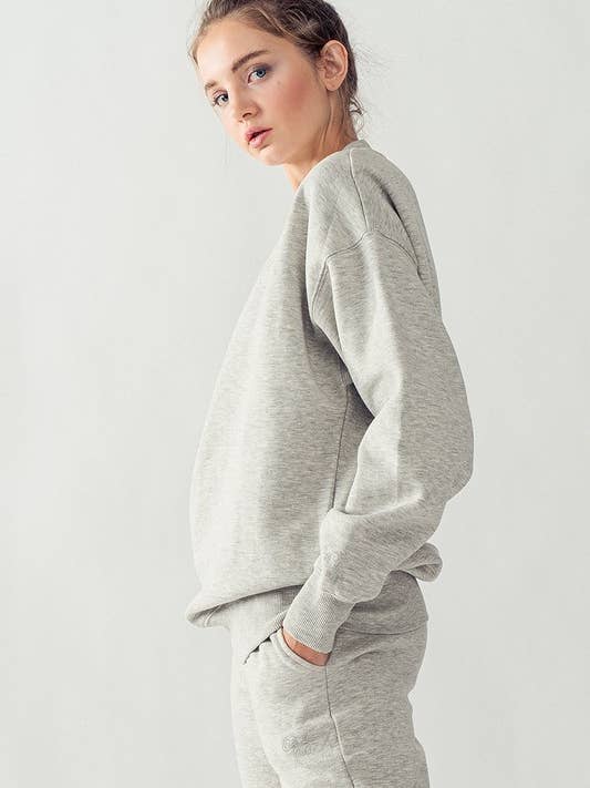 Fashion Week - Wholesale Sweatshirt - Women's - OVERSIZED FLEECE SWEATSHIRT