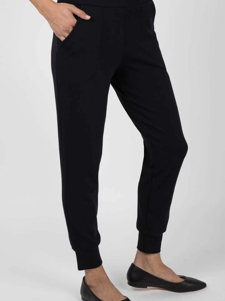 Pantalon Jogger pour la vente par INDIGENOUS Impact Fashion