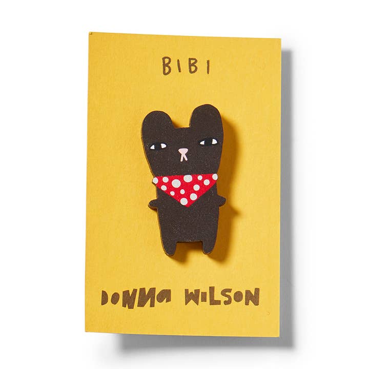 Épinglette Bibi Bear pour la vente par Donna Wilson