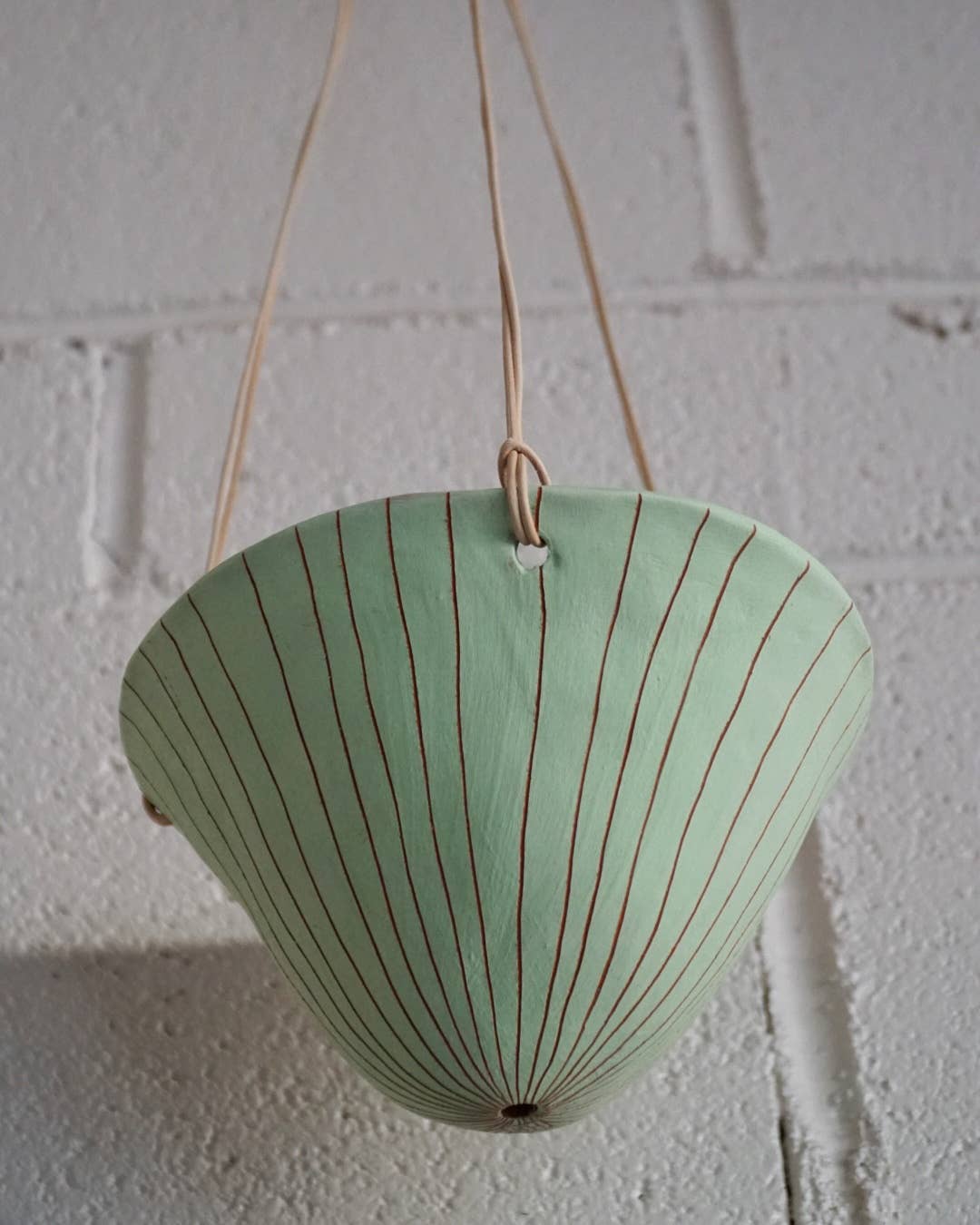 Half Light Honey - Wholesale Hanging Planter - Vertical Line Hanging Planter in Green & Terracotta3