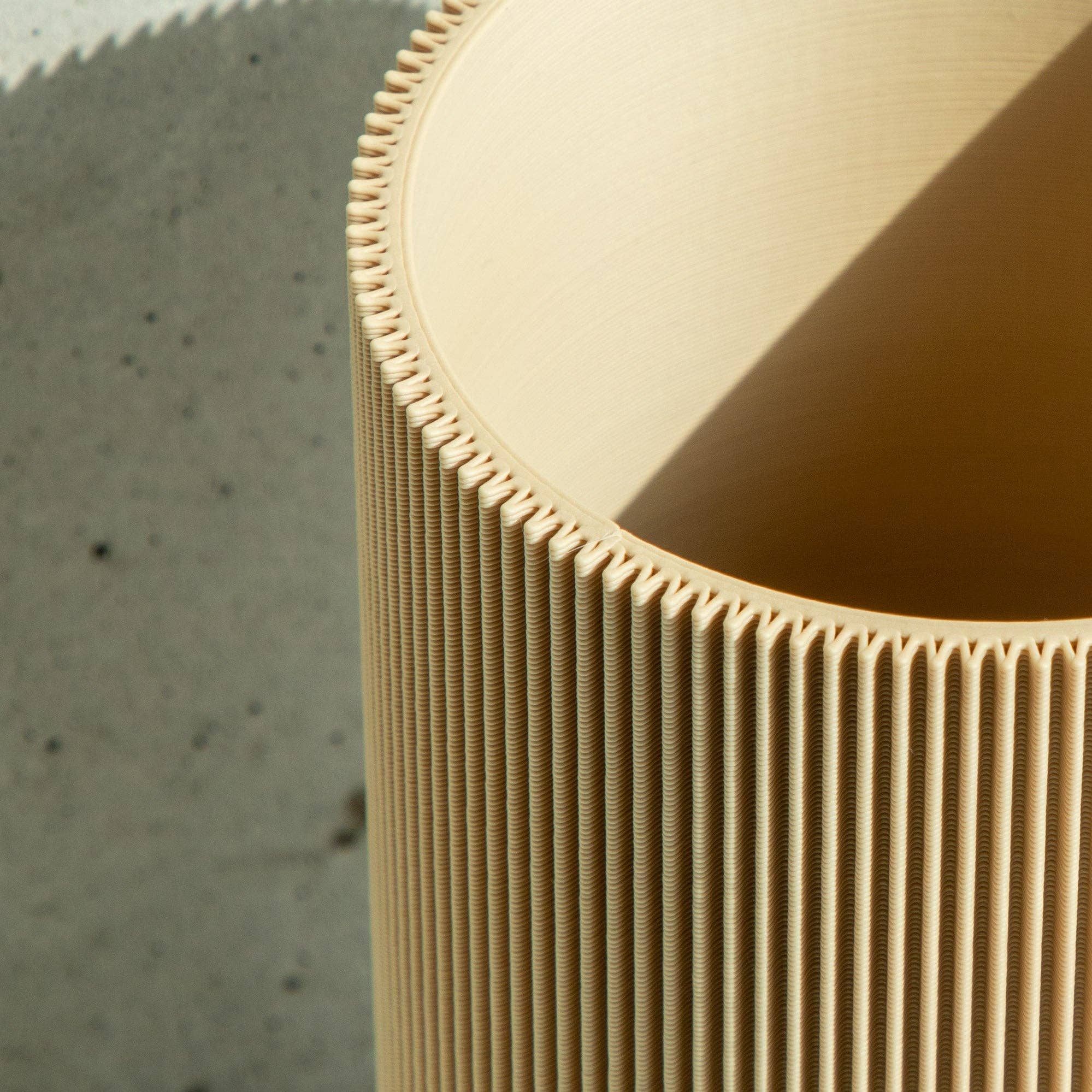 dennismaass. – Großhandel Vasen – GERADE Vase3