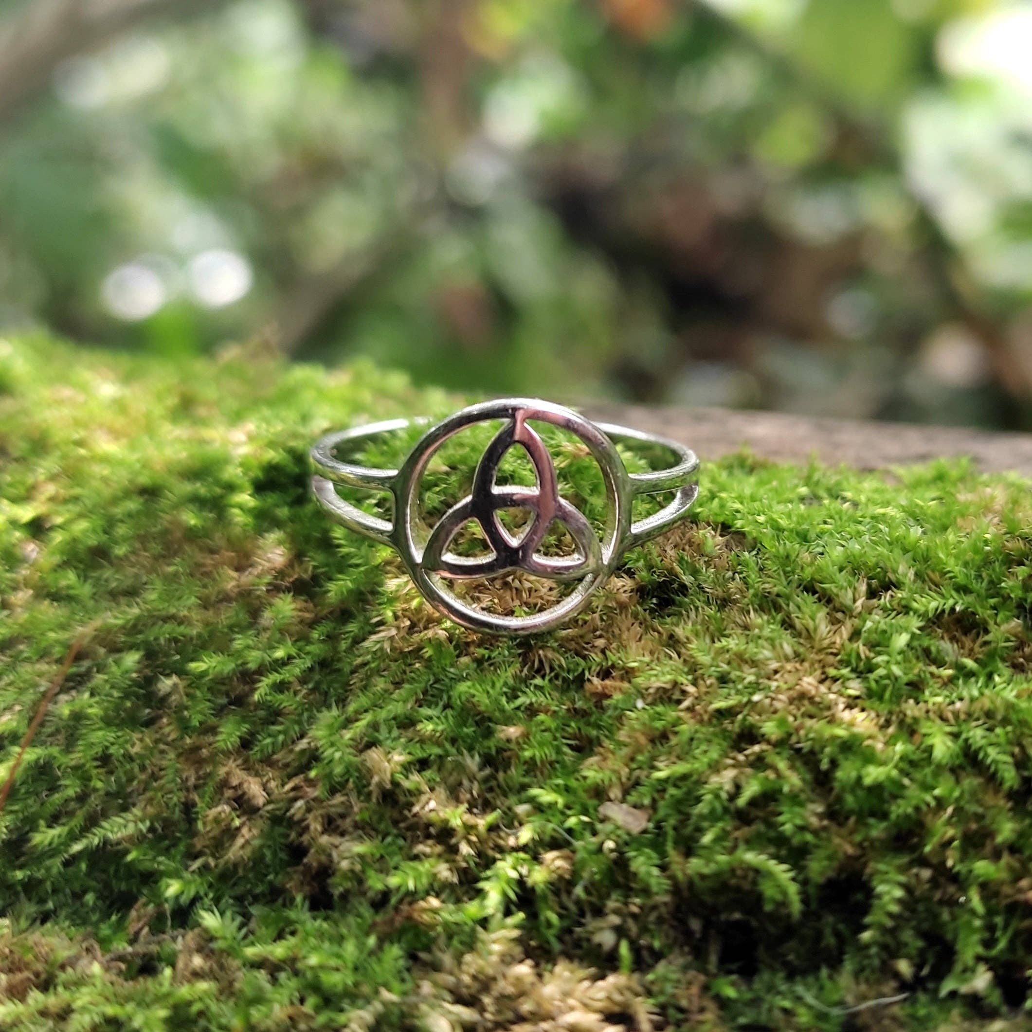Jardin des Druides - Wholesale Band/Stacked Ring - Bague Triquetra1