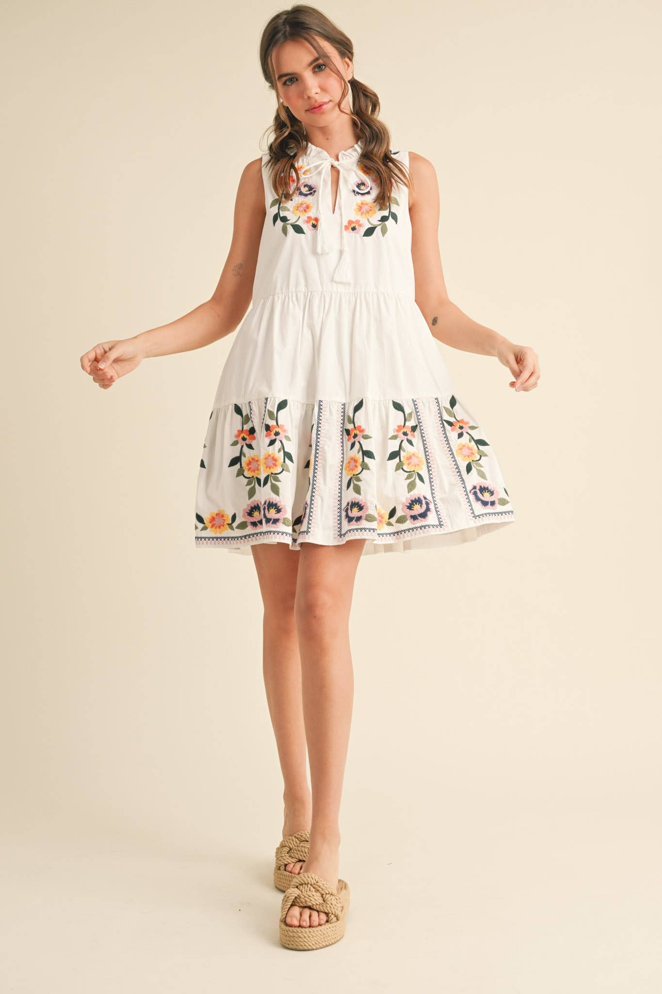 &MERCI - Wholesale Dress - Women's - FLORAL EMBROIDERY TIERED MINI DRESS MDR384117