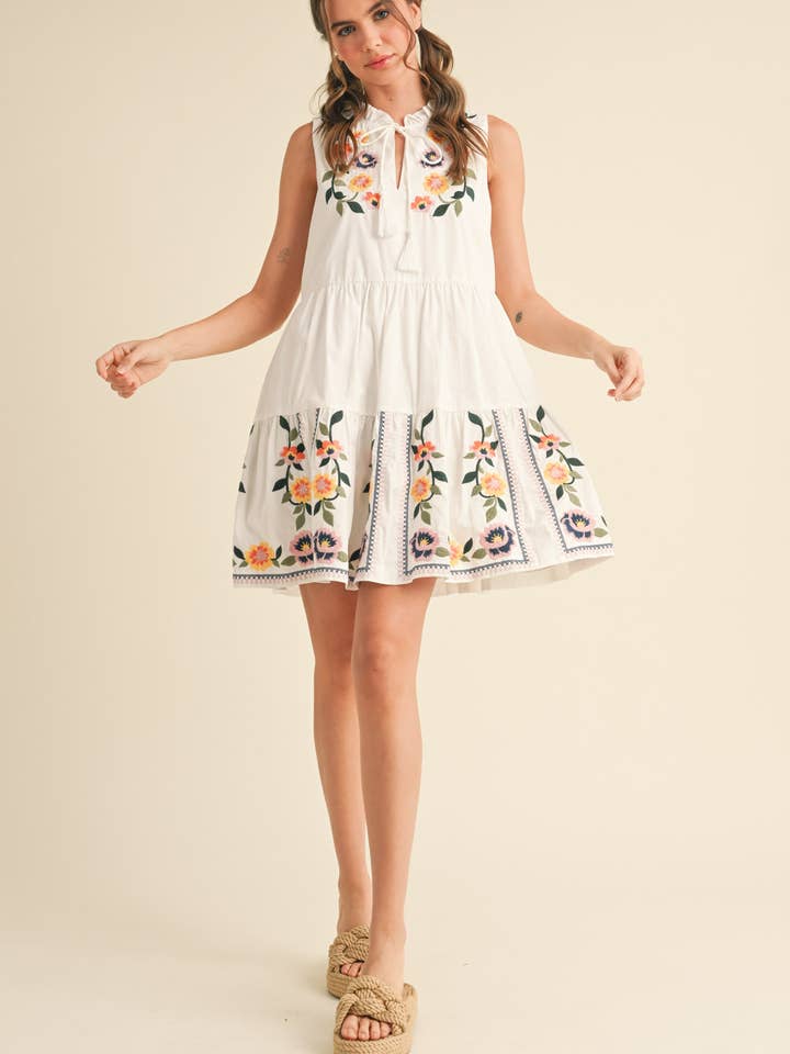 &MERCI - Wholesale Dress - Women's - FLORAL EMBROIDERY TIERED MINI DRESS MDR384117