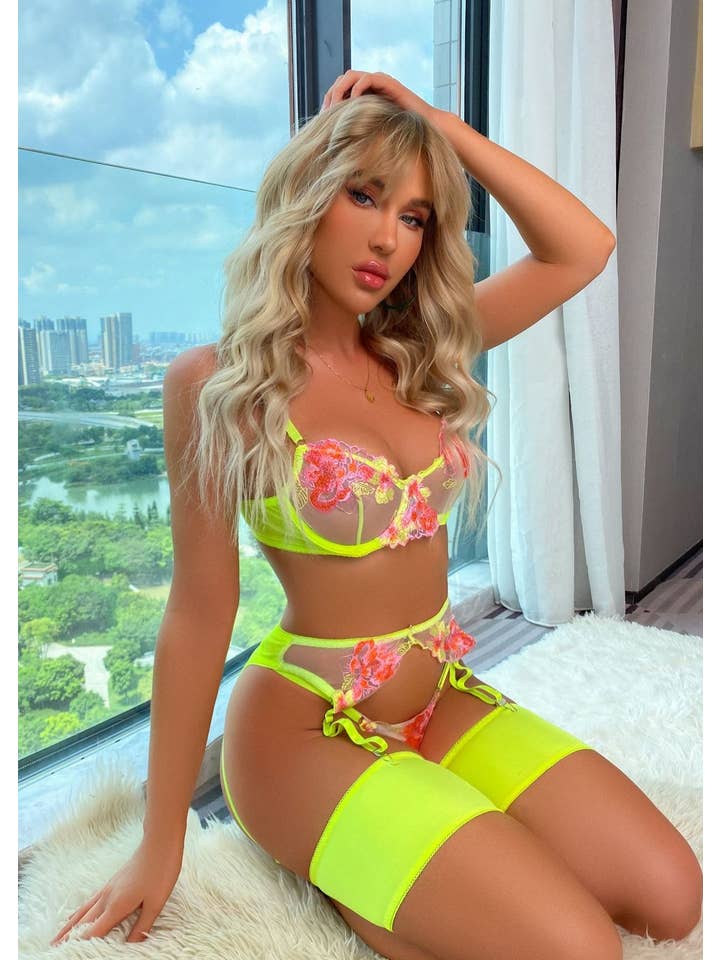 Sweetkama - Venta al por mayor Conjunto de lencería - Mujer - Conjunto de liguero y tanga con sujetador bordado XYH03483