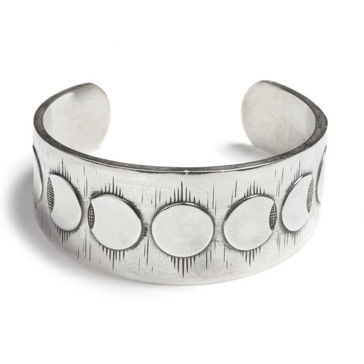 Bracelet Moon Phases pour la vente par Rachel Entwistle Jewellery