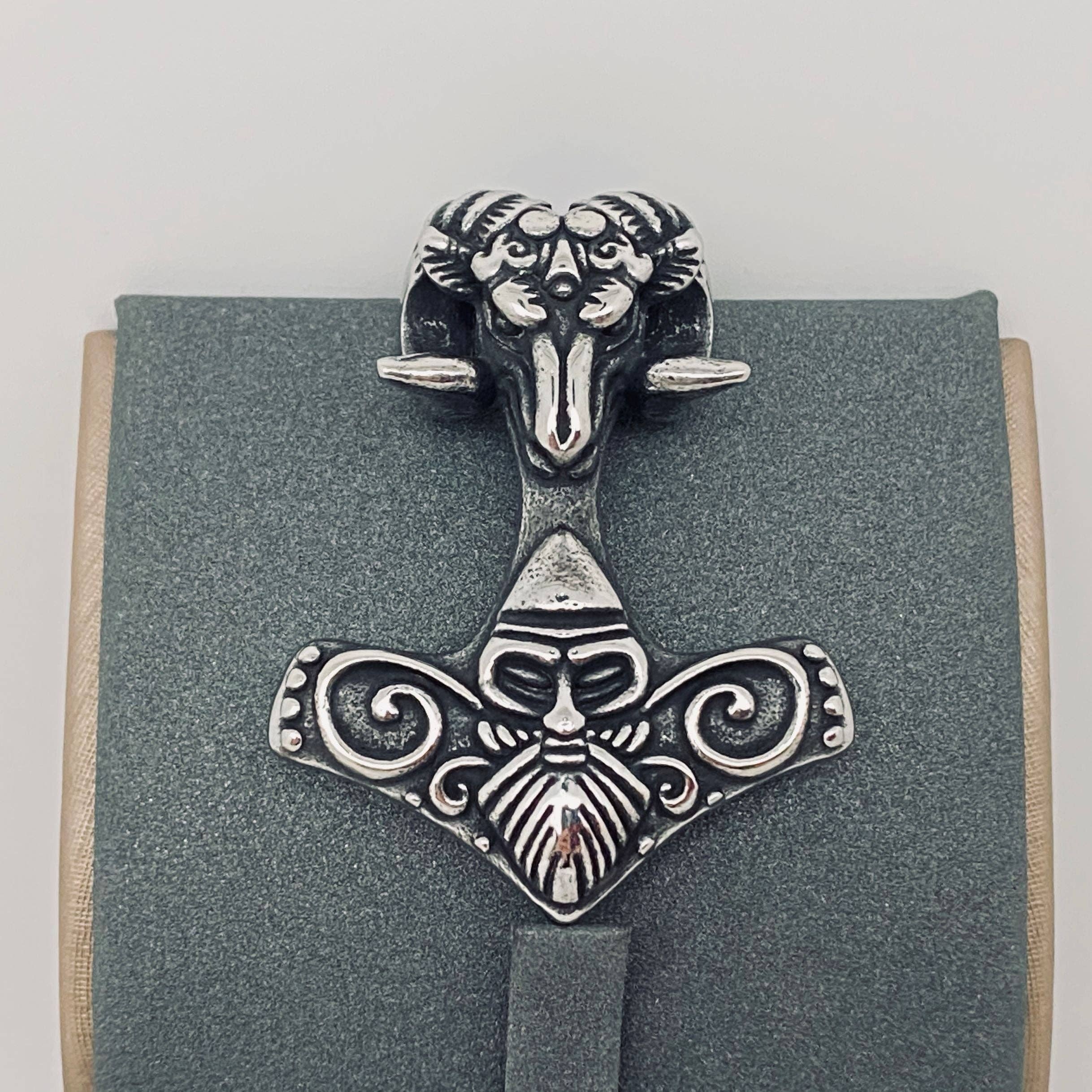 Mio Queena - Wholesale Craft Supplies - Multi Style of Exquisite Stainless Steel Pendant - MJ/MNP10