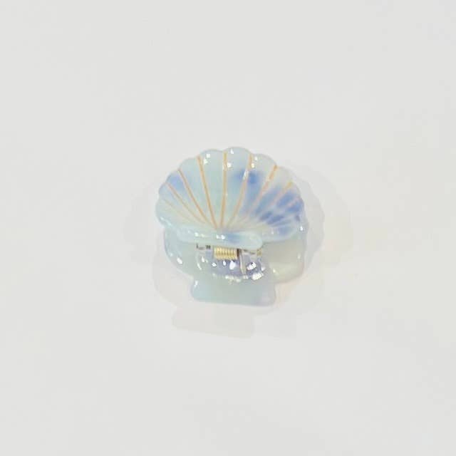 Medium hair accessory scallop shell clip for wholesale by Bijoux 7bis
