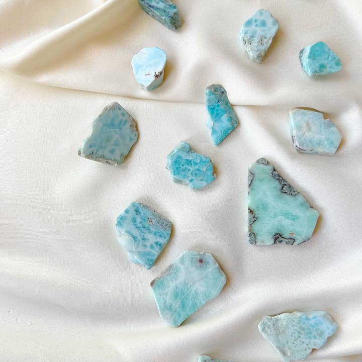 Mini lastre Larimar per la vendita all'ingrosso da parte di Wild Moon Artistry