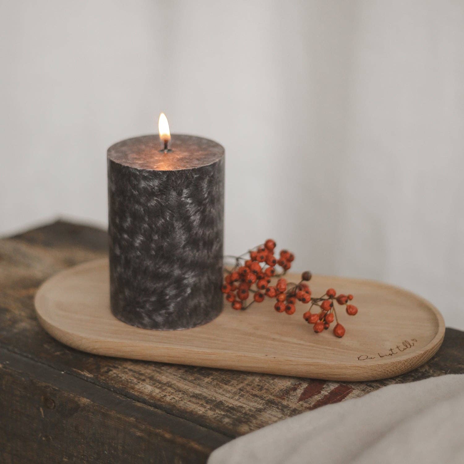 Eulenschnitt - Wholesale Pillar Candle - Olive block candle 70x100 black (VE = 6 pcs)1