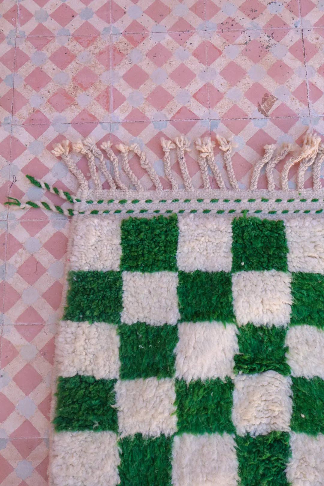 Néda - Wholesale Area Rug - Colorful Berber Rug Beni Ouarain Green Fir Checkered - 161 x 115 cm5