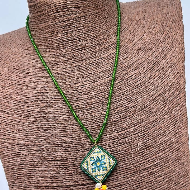 DD Ceramiche Siciliane - Wholesale Pendant/Charm Necklace - Caltagirone Ceramic Tile Necklace Baroque Decor, green beaded chain3