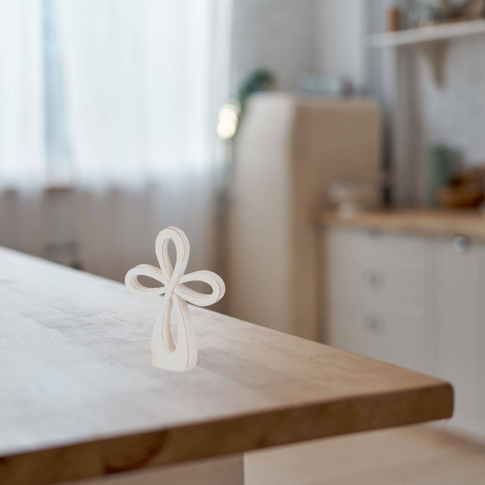 Dicksons – wholesale Dekorativt bordsobjekt – VIT TVÄTT BORDSSKIVA KORS 8"4