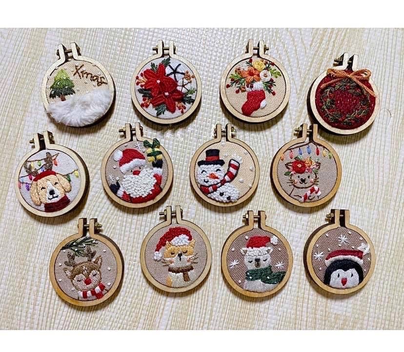Quince Fables - Wholesale Ornament - Embroidered Christmas Ornaments With Wooden Frame 🪡2