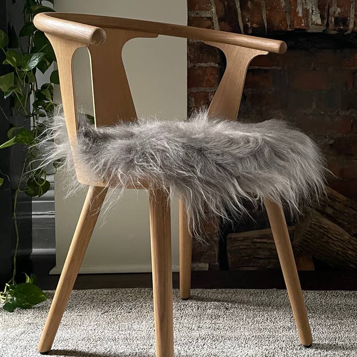 Black Sheep (White Light) - Wholesale Chair Cushion - Mineral Icelandic Sheepskin Chair Pad0