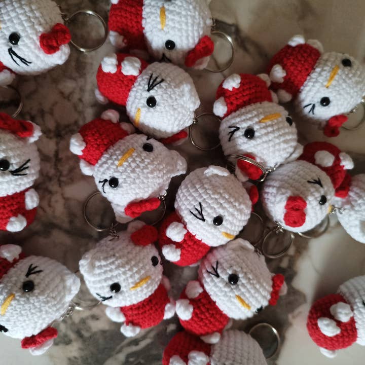 KLABELGIFT - Wholesale Keychain - Women's - Handmade Hello Kitty Crochet Keychain โ Cute & Trendy Gift2