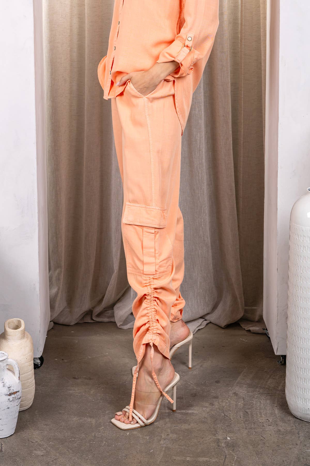 Paparazzi - Vendita all'ingrosso Pantalone - Donna - Pantaloni Cargo con Coulisse in Tencel Slub 4209-CAP12