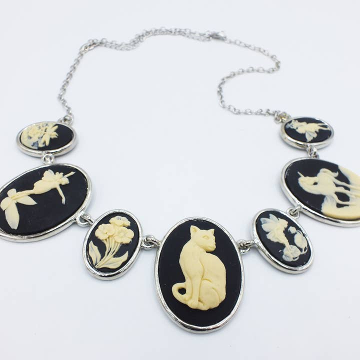 Fizz - Wholesale Pendant/Charm Necklace - Seven Cabochon "Grand" Necklace4