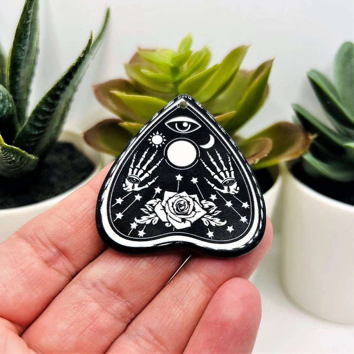 Guerrilla Charm - Wholesale Individual Charm/Pendant - Black and White Rose Ouija Planchette Charms, 43x41mm2